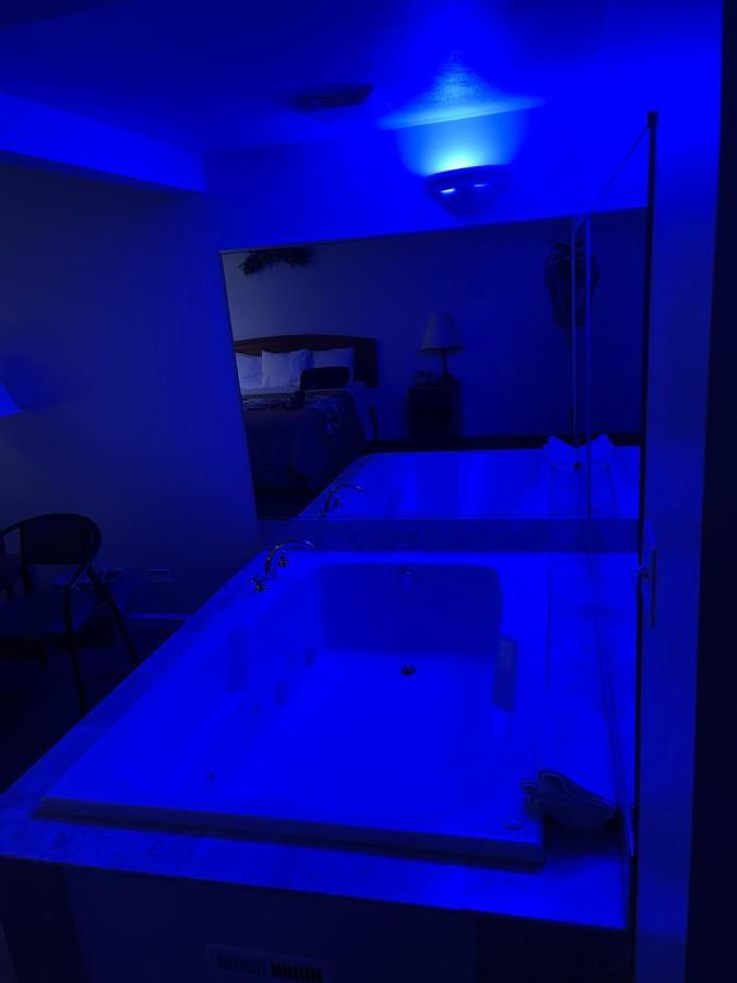 Vibe Inn - Whirlpools Suites - Лайонс Екстер'єр фото